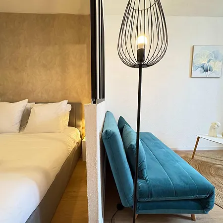 Cozy Seaside Escape By The Water 公寓